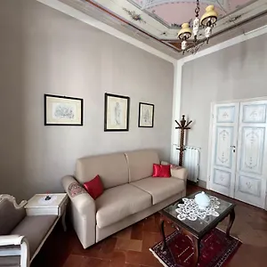 https://appartamento-santa-croce-arezzo.it-tuscanyhotel.com